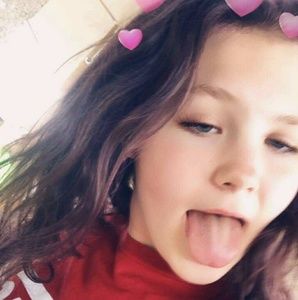 Meet your Posher, Abigail